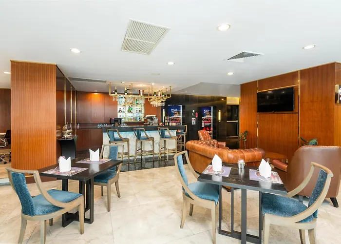 Radisson Sukhumvit Hotel 4*